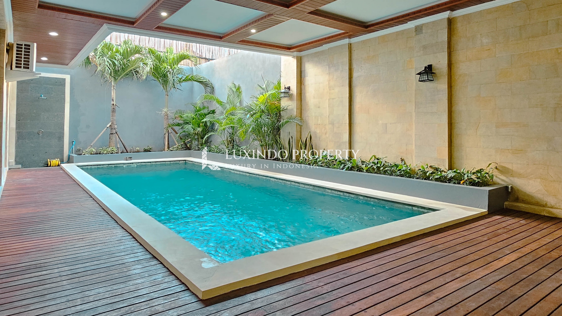 GUNUNG SALAK - 3-STOREY MODERN BALINESE HOUSE FOR SALE (FHV508)